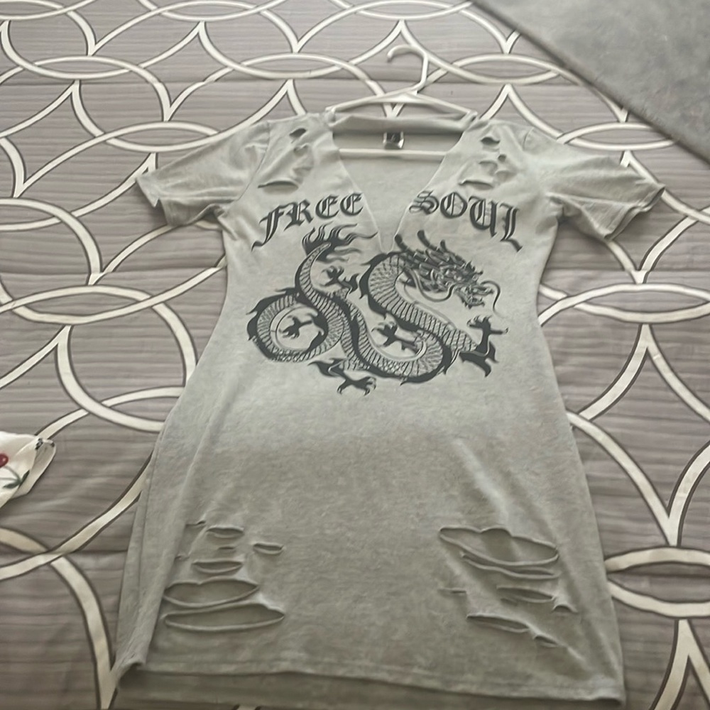 Gently used , no stains, rips or tears smoke free home